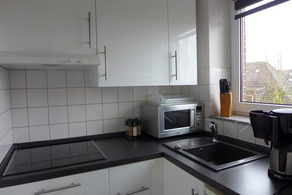 Tief 10 Ferienwohnung Sand mit Internet 101 Apartment in Wangerland