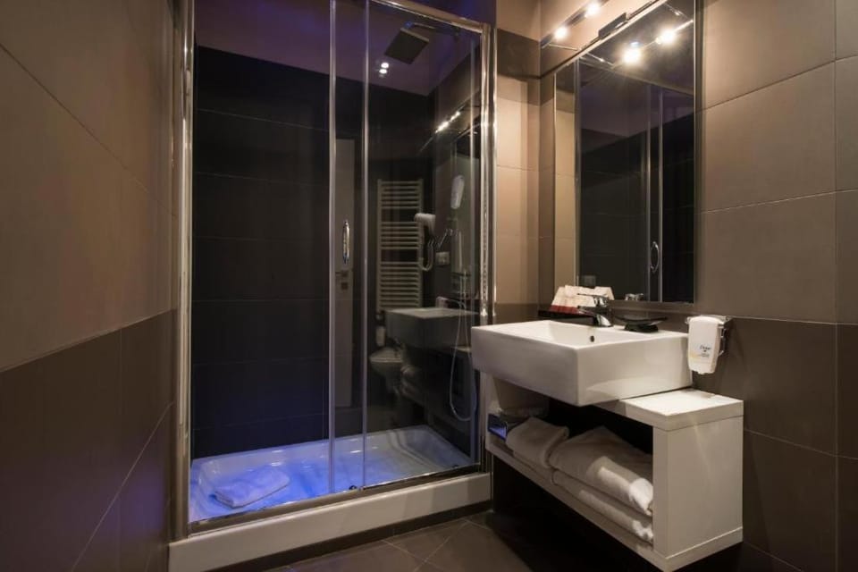 San Pietro Suites Bed and Breakfast in Rome