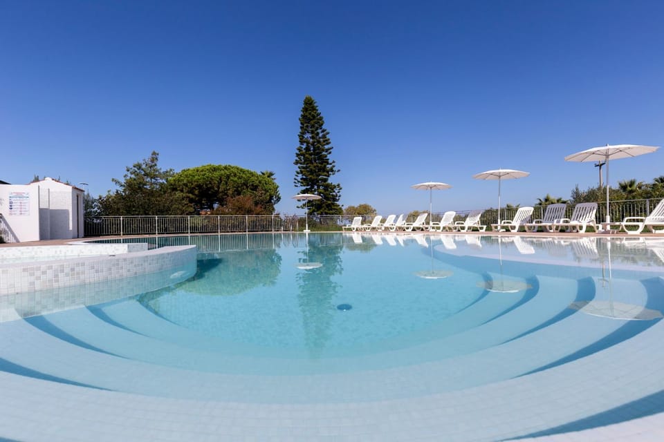 Solarium, Pool view, Swimming pool, Swimming pool