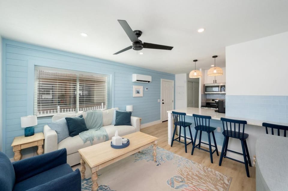 Beachfront Stay with Pool Access Bluefish 6 Apartment in Okaloosa Island