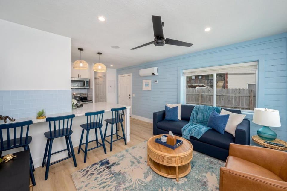Beachfront Stay with Pool Access Bluefish 5 Apartment in Okaloosa Island