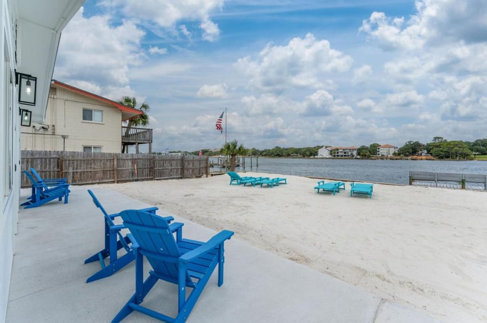Beachfront Stay with Pool Access Bluefish 4 Apartment in Okaloosa Island