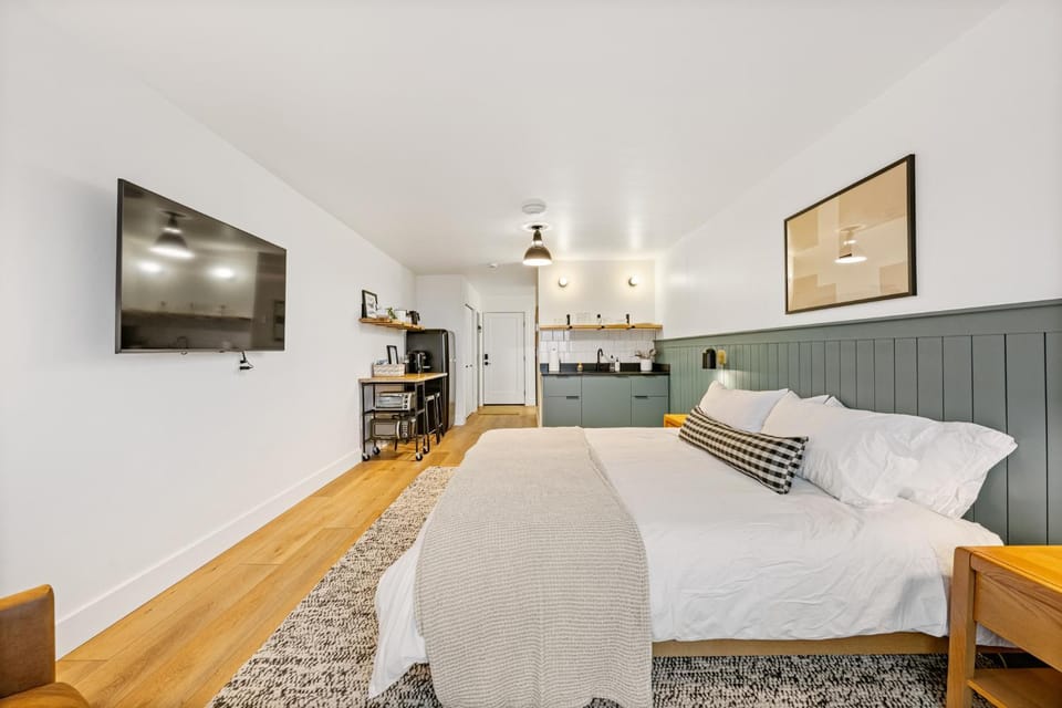 Walkable luxe studio with view 6 Apartment in Juneau