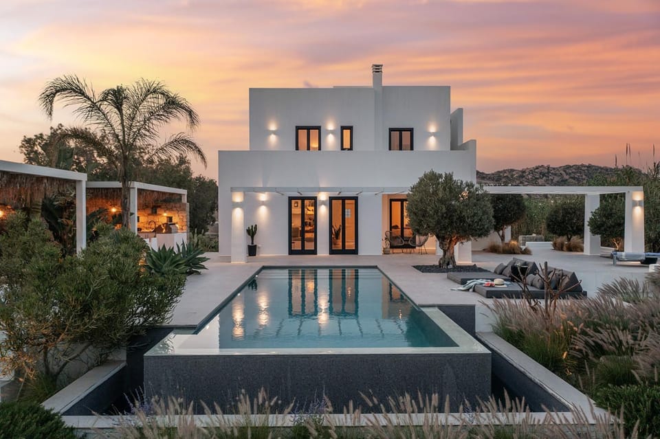 Property building, Natural landscape, Garden view