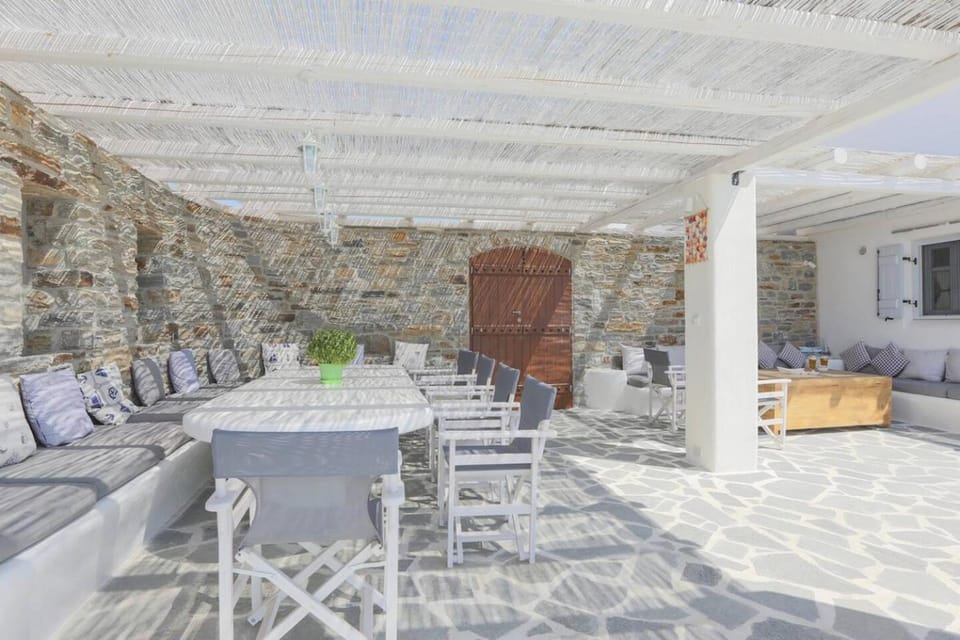 Galani, Immaculate Home with Private Pool & Beach View in Kastraki, Naxos House in Naxos, Naxos and Lesser Cyclades, Greece