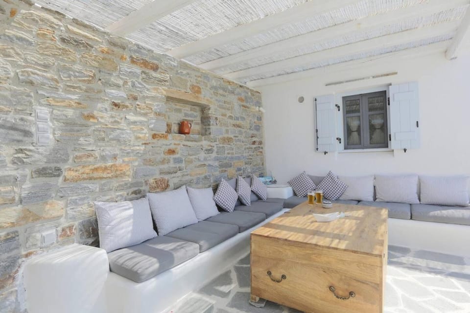 Galani, Immaculate Home with Private Pool & Beach View in Kastraki, Naxos House in Naxos, Naxos and Lesser Cyclades, Greece