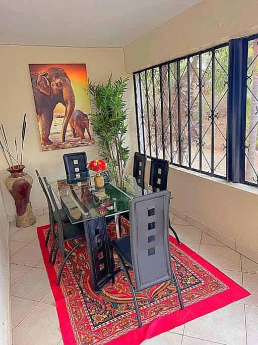 Spacious Homely pt 4Br Apartment in Uganda