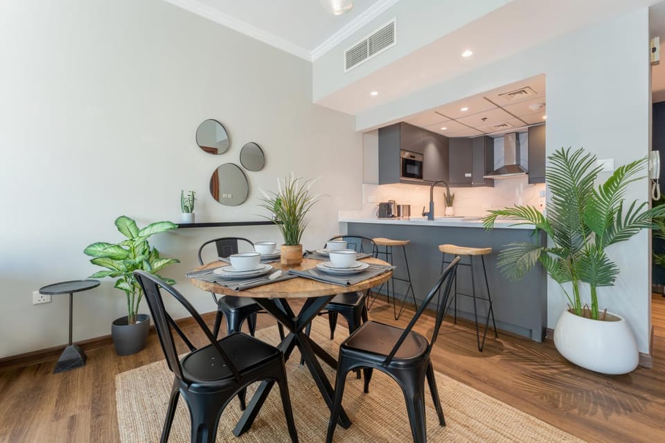 Dining area, Dinner
