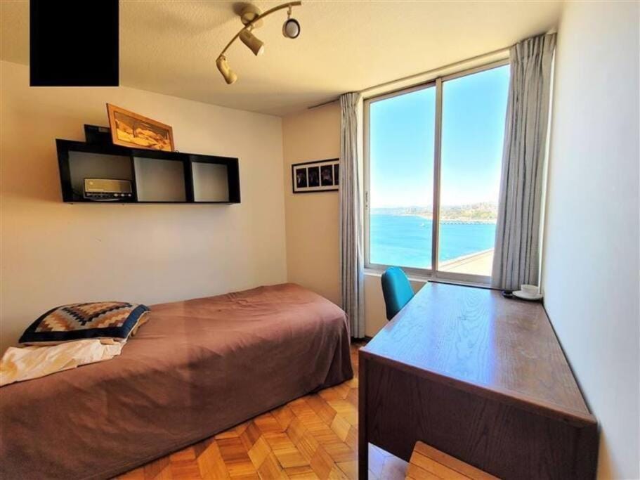 La mejor vista de la bahía de valparaíso Apartment in Valparaiso
