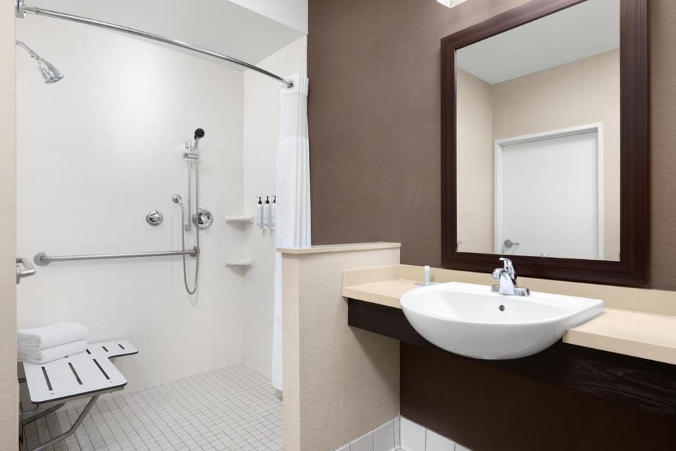 Shower, Bathroom