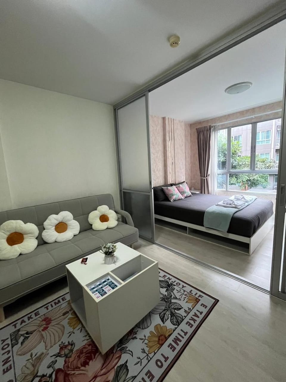 Entire Apartment D condo hyde Apartment in Thailand