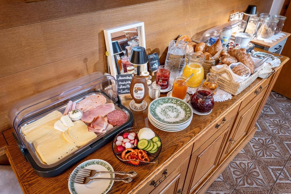 Buffet breakfast
