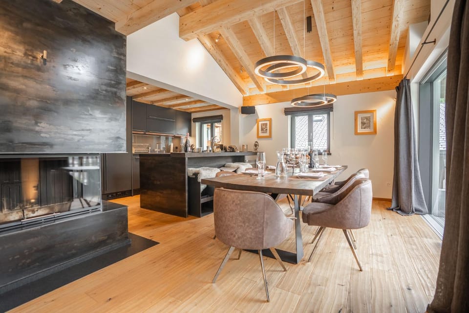 Living room, Dining area, Food, fireplace