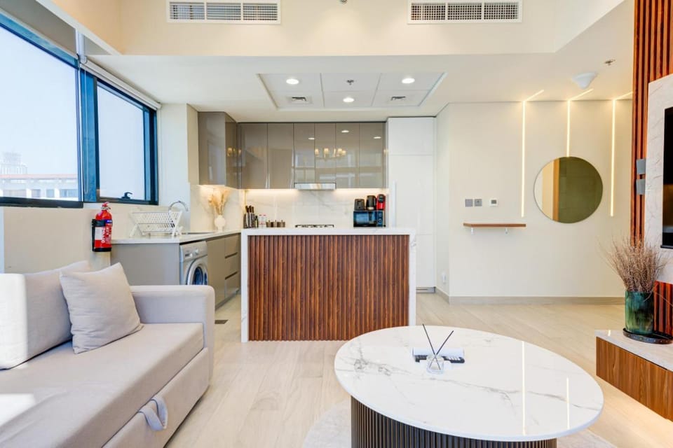 Kitchen or kitchenette, Living room, Seating area