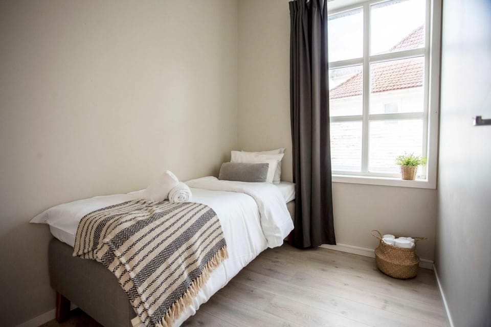 Beautiful Harbour Apartment With French Balcony Apartment in Bergen