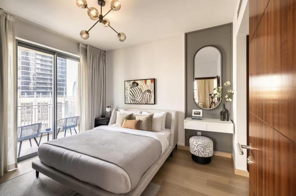 Bed, Day, View (from property/room), Balcony/Terrace, Photo of the whole room, Bedroom, City view, wardrobe