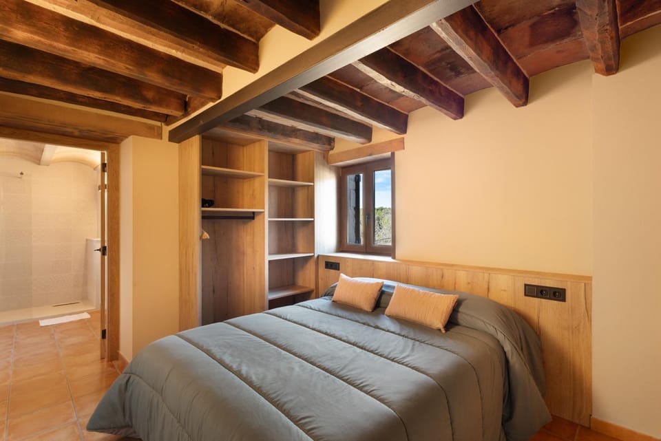 Property building, Living room, Bedroom
