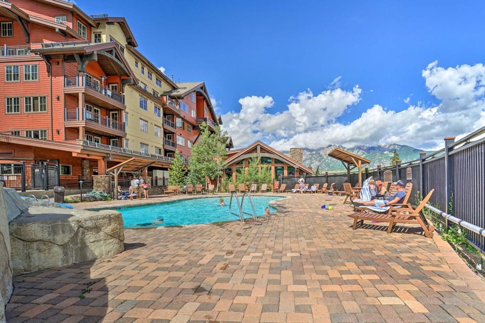 Skiing & Hiking: Mtn-View Condo in Durango! House in Purgatory
