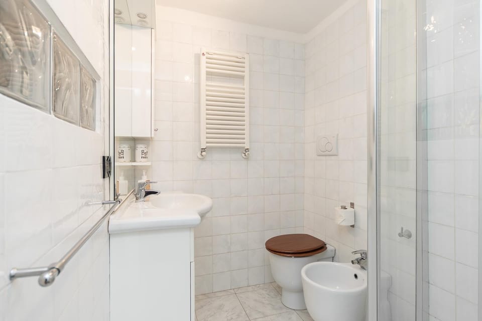 Shower, Toilet, Bathroom, bidet