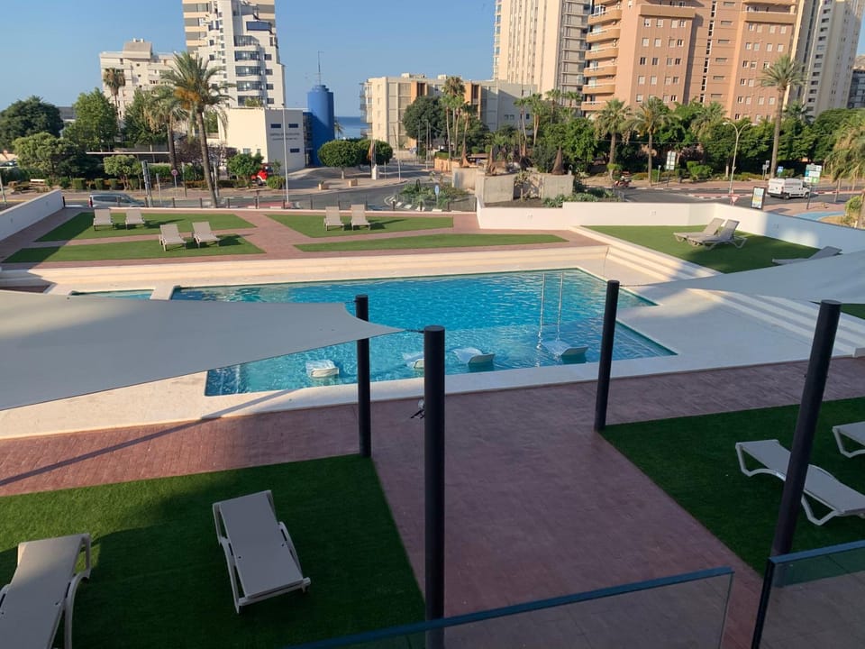 Swimming pool, sunbed
