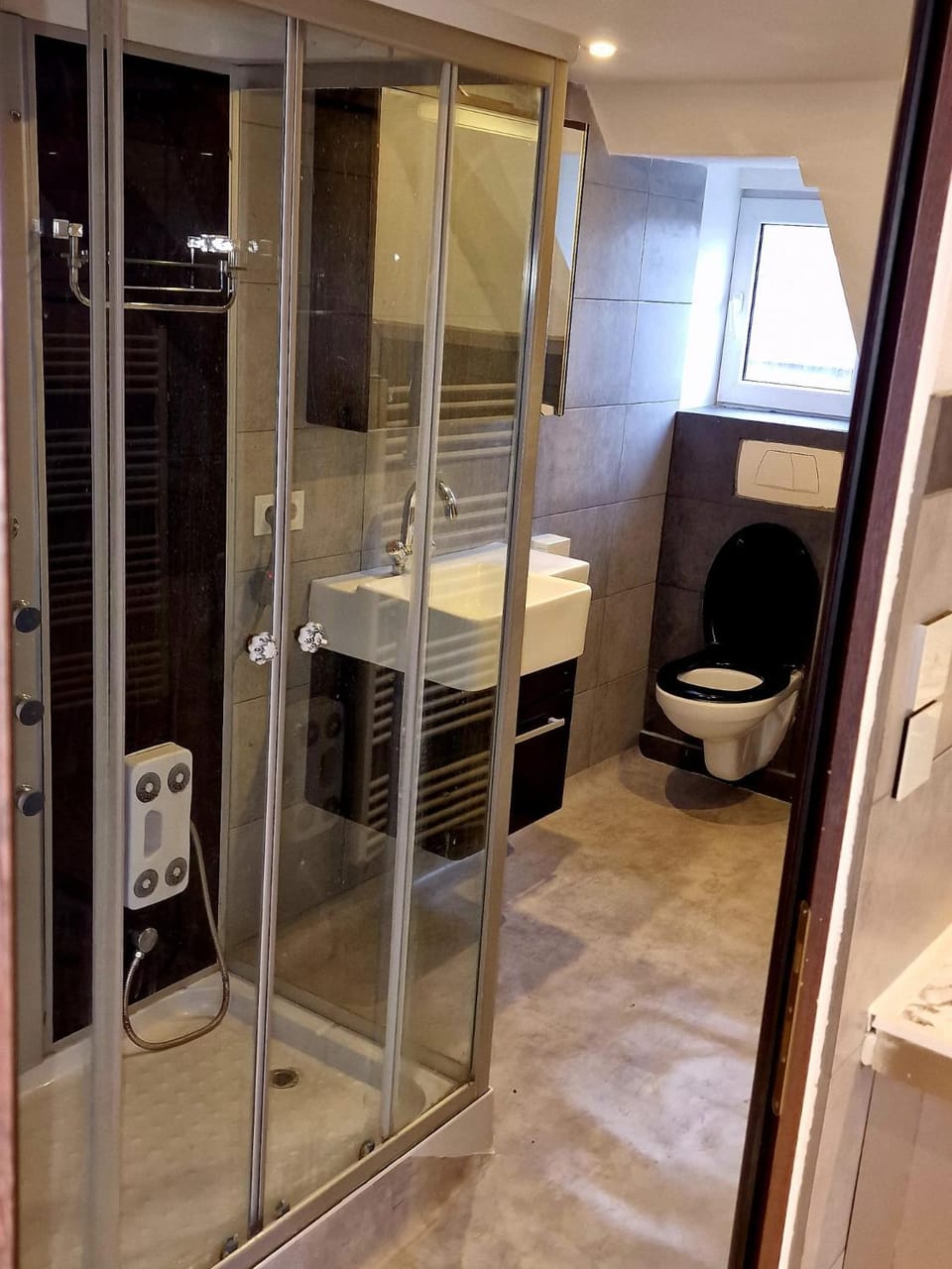 Shower, Bathroom