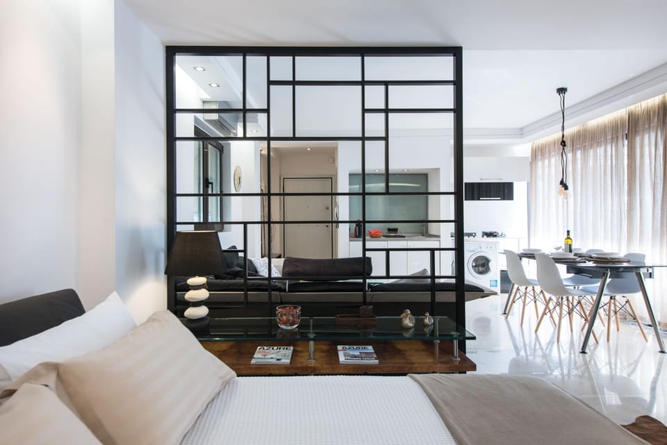 Bed, Living room, Photo of the whole room, Dining area, Bedroom