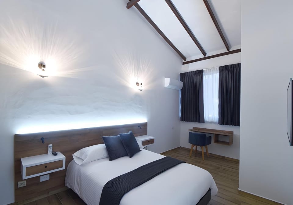 Valymar Inn International Home Hotel Bed and Breakfast in Cali