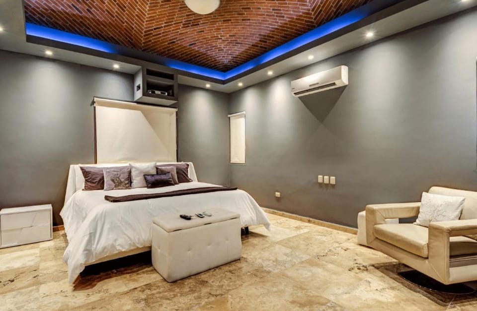 Luxury House in Playacar Steps to the Beach Villa in Playa del Carmen