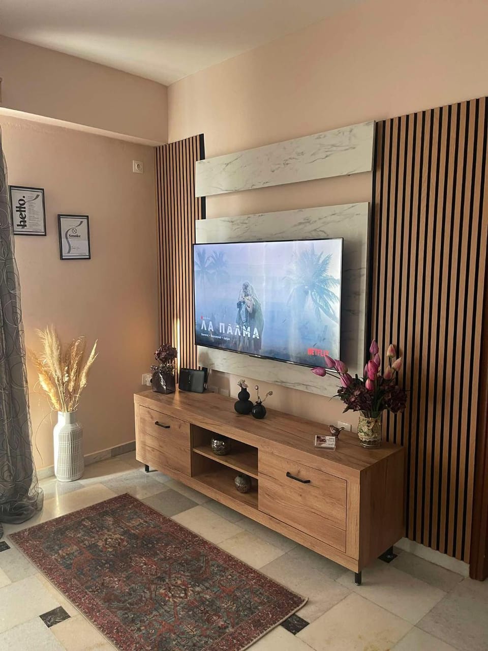 Communal lounge/ TV room, TV and multimedia, Living room, Evening entertainment