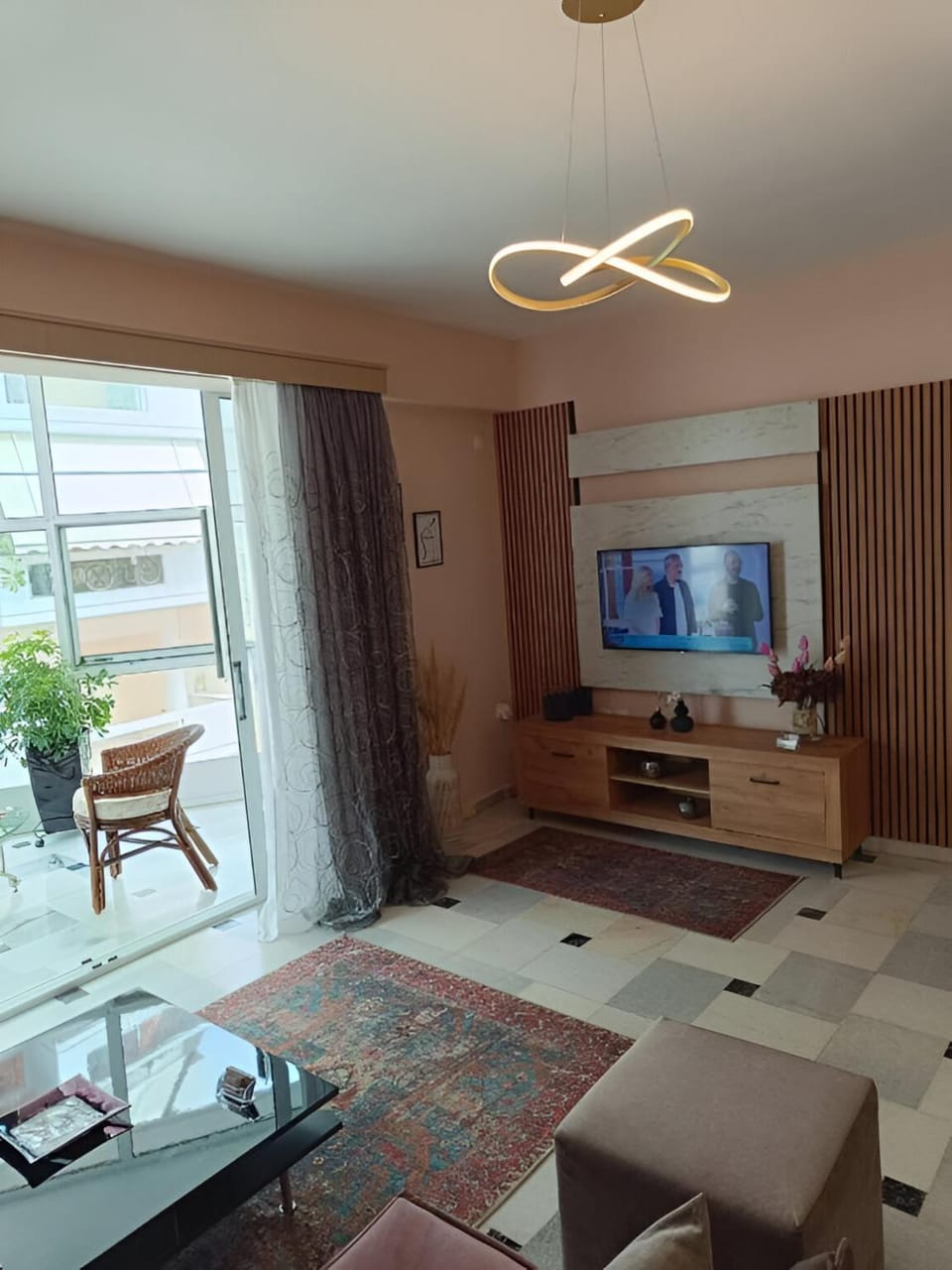 Communal lounge/ TV room, TV and multimedia, Living room, Seating area, Evening entertainment, Entertainment