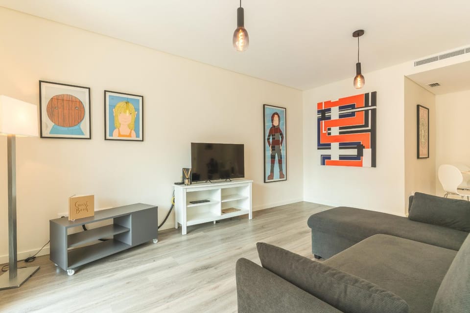 Communal lounge/ TV room, Living room