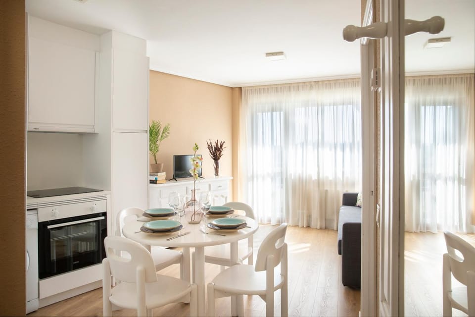 Kitchen or kitchenette, Living room, Dining area