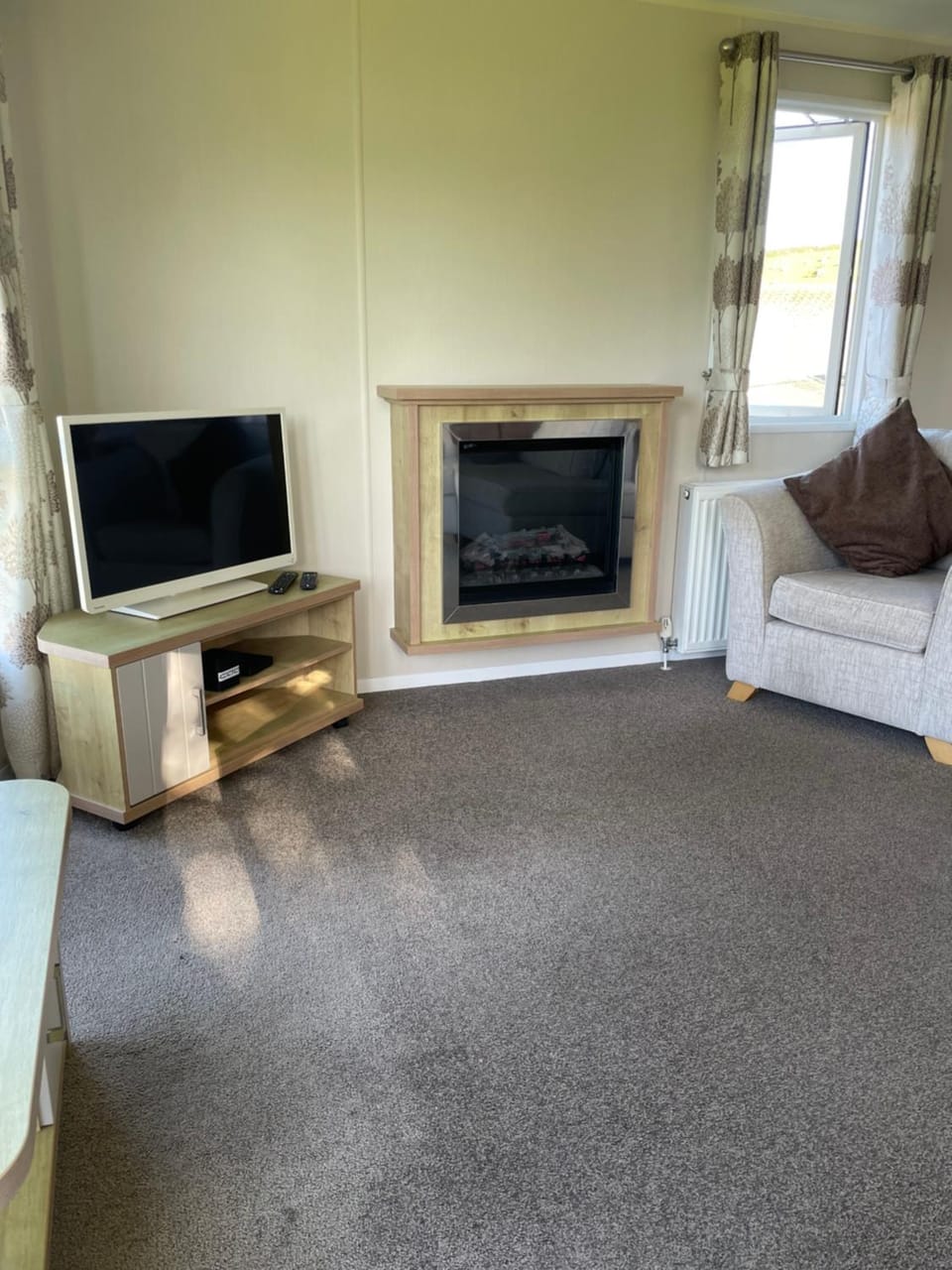 Rubys Retreat - 6 Berth Caravan in Newquay, Cornwall Apartment in England