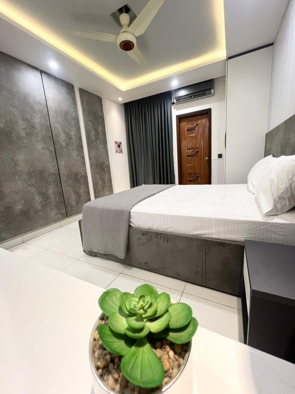 Elegant 2BR Escape Gulshan Iqbal 13-E Apartment in Karachi