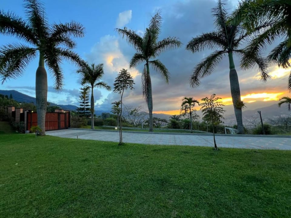 Poblado Villa Great views Nature Jacuzzi Security Villa in Medellin