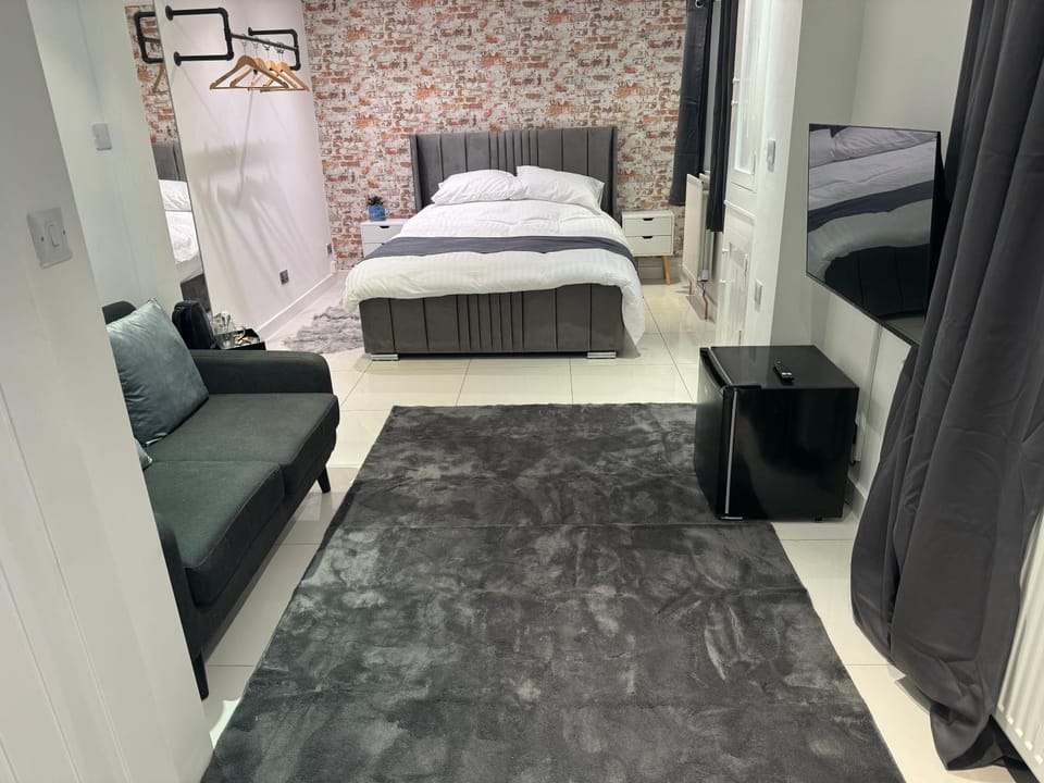 Central Kendal Escape Apartment in England