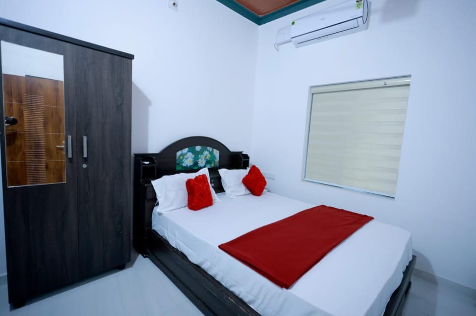 Bed, Bedroom, wardrobe