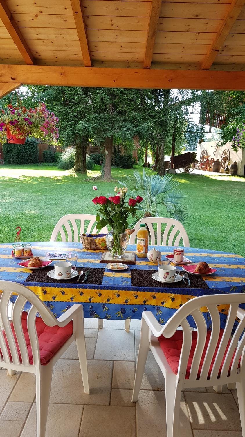 Chambres d'Hotes Carpediem Bed and Breakfast in Occitanie