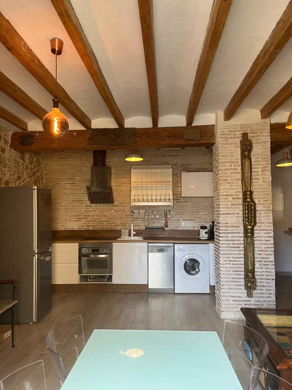 Coffee/tea facilities, Kitchen or kitchenette, Living room, Dining area, children, dishwasher, oven, pet friendly, stove, stove, toaster, toaster, washing machine, washing machine, washing machine, kitchen, kitchen