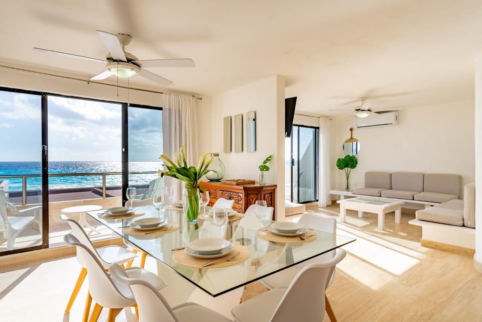 Living room, Seating area, Dining area, Sea view