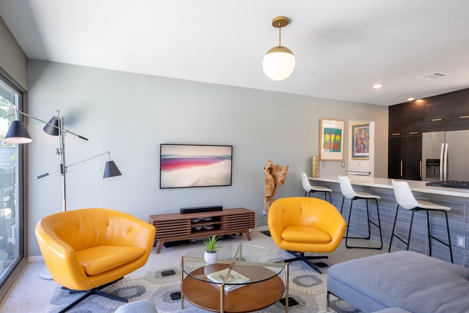 Living room, Seating area