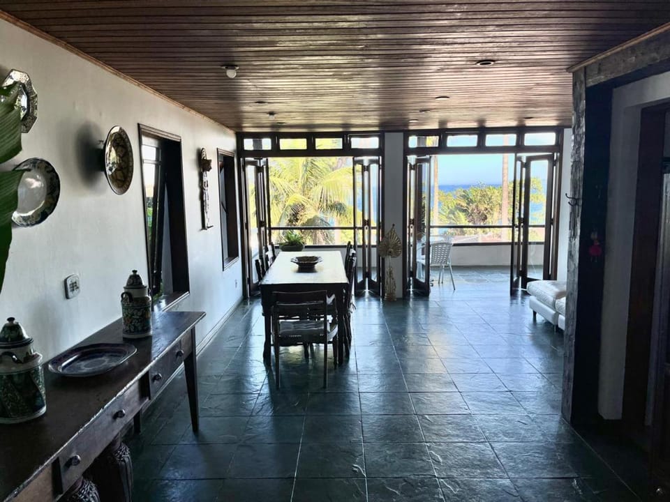 Vista para o mar piscina House in Ubatuba