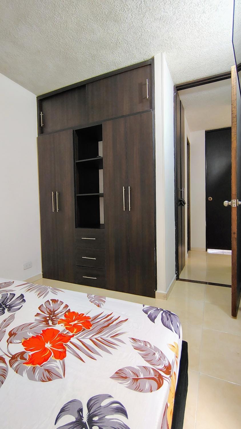Bed, Photo of the whole room, Bedroom, wardrobe