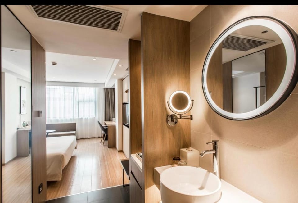 Atour Hotel Nanjing Xinjiekou Daxinggong Subway Station Hotel in Nanjing