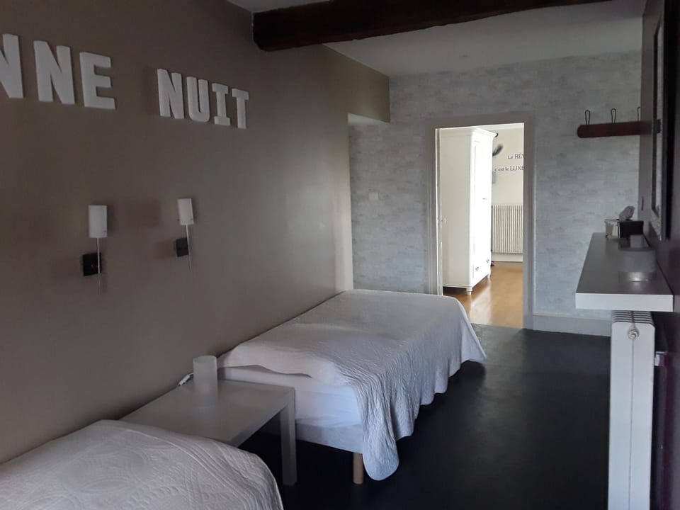 Escampette Coin Cuisine Bed and Breakfast in Bourgogne-Franche-Comté