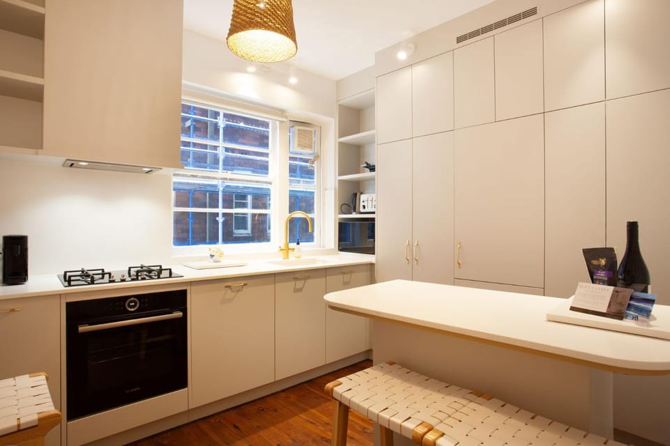 Deco Amour, Bellevue Hill Isyd Apartment in Sydney
