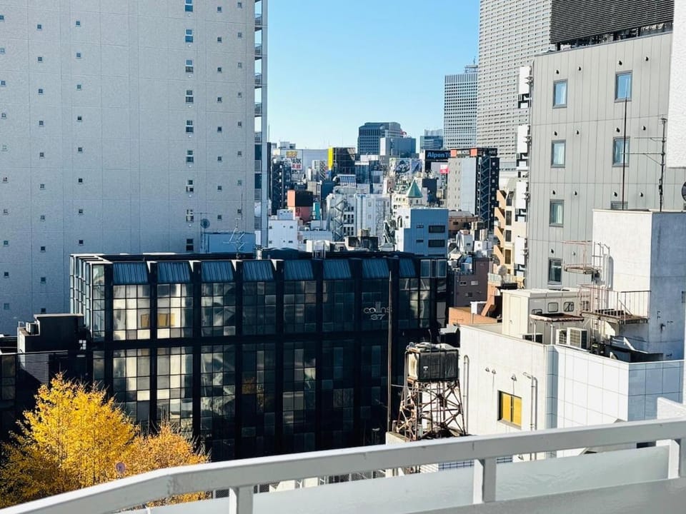 Higashi-Shinjuku 14F Apartment in Shinjuku
