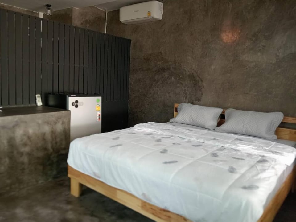 Bed, Bedroom, air conditioner