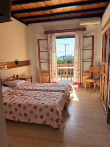 Villa Makis Studios Bed and Breakfast in Skiathos