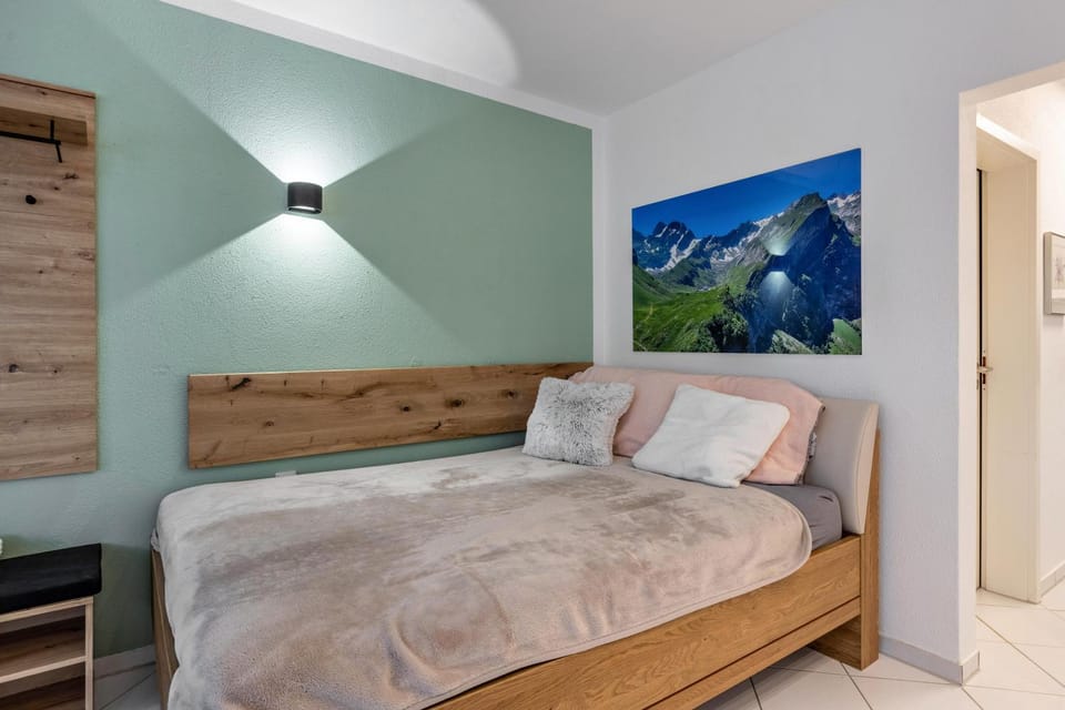 Living room, Bedroom